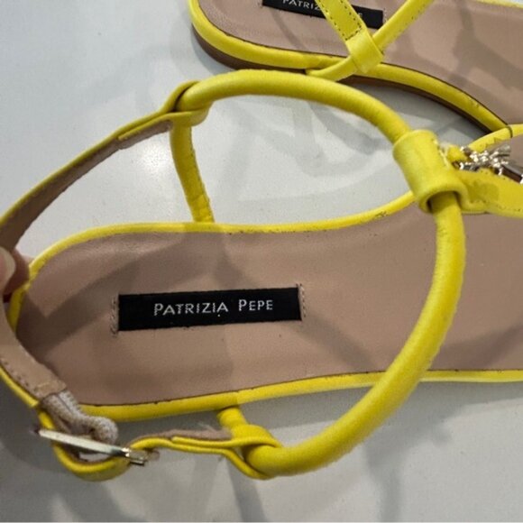 NWOT Patrizia Pepe Dynamic Yellow T-Strap Flat Sandals - Picture 8 of 12